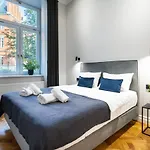 Nola Apartments